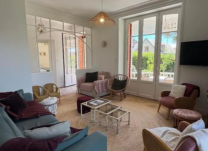 Le Zephyr - Charme, Confort Et Tranquillite A 200m De L'ocean Pornic