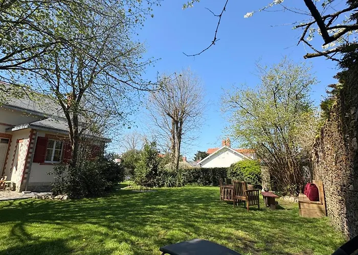 Le Zephyr - Charme, Confort Et Tranquillite A 200m De L'ocean